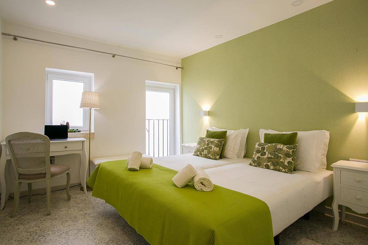 Seven-Bedroom House in Pena, Lisbonne