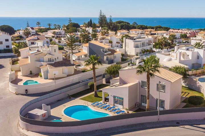 Location de vacances pour 10 personnes, avec terrasse à Guia - 4