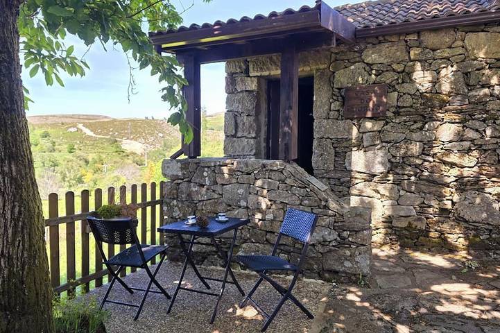 Gîte pour 2 personnes, avec Balcon et Jardin