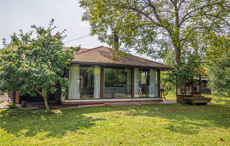 Reizende 2-Zimmer-Wohnung mit Pool, WLAN und Zugang zum Fluss – der ideale Rückzugsort! in Vukovar-Srijem