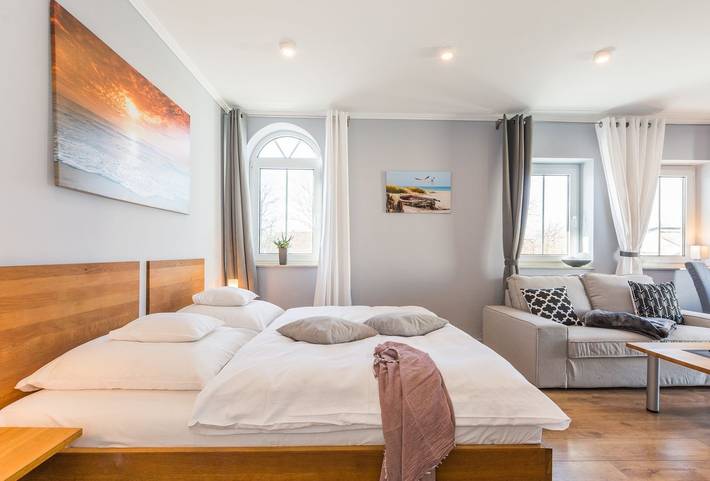 Ganze Wohnung, Ferienappartement "Neue Galerie 4" - im Ortskern ca. 20 m² für 2 Personen in Ahrenshoop, Fischland
