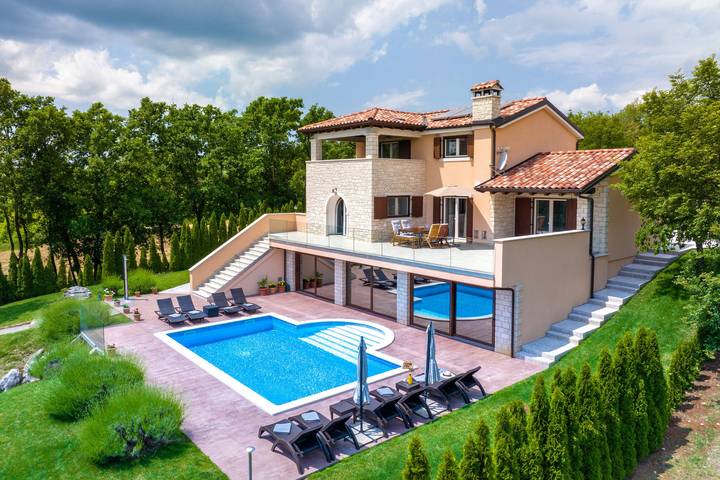 Ferienhaus für 8 Personen, mit Garten, kinderfreundlich in Buzet