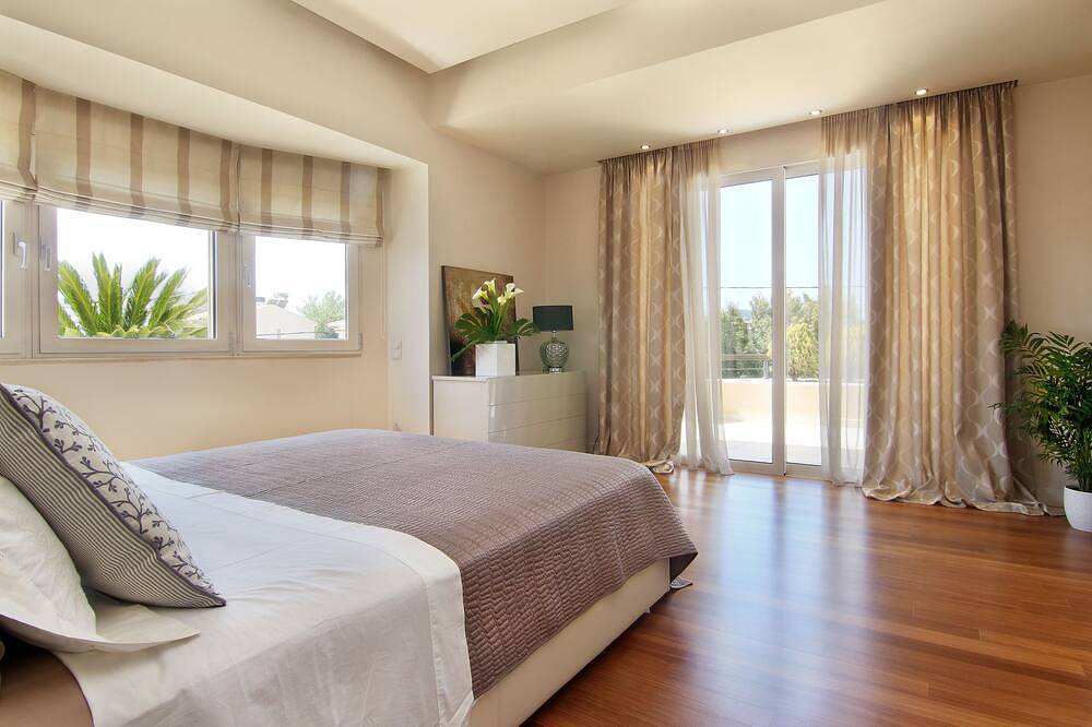 Contemporary luxury villa with eclectic design a few steps away from Varkiza bay in Vari, Oostkust Regio Attika