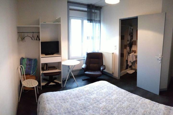 Hôtel pour 2 personnes, animaux acceptés à Tence - 4