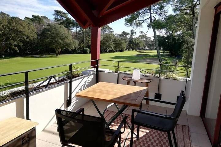 Gîte pour 4 personnes, avec balcon dans Office De Tourisme D Hossegor