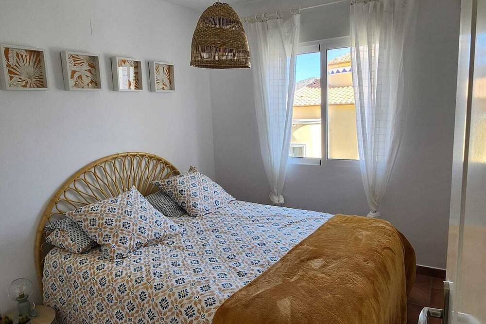 Escape to the heart of a golf course: House with sea and mountain views in La Sella, Pedreguer