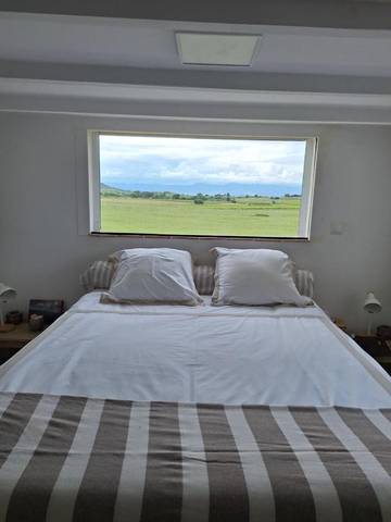 Location de vacances pour 4 personnes, avec vue ainsi que jardin et piscine à Vendémian