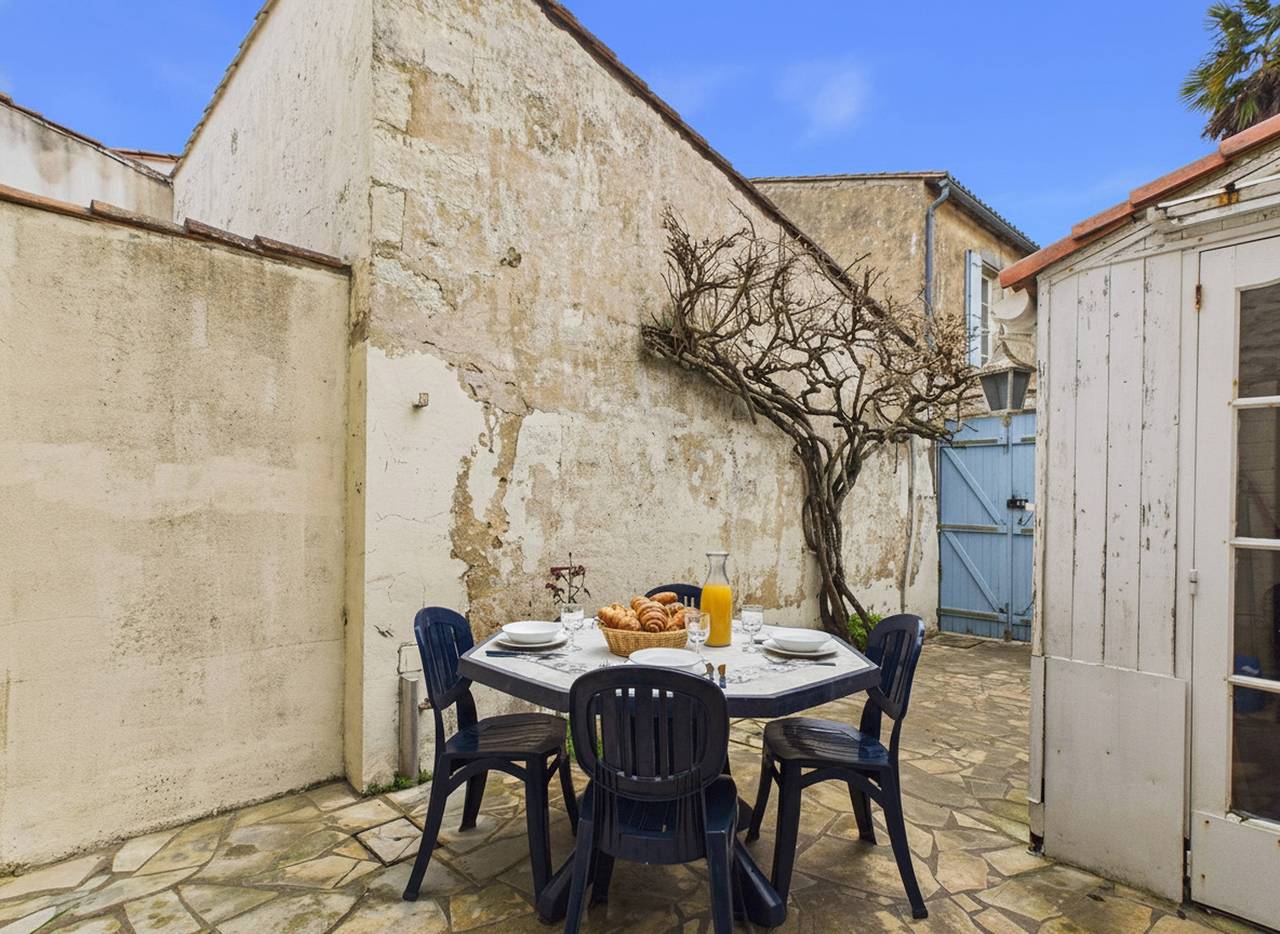 Studio entier, 500 m de la plage, studio pour 4 en plein centre in La Flotte, Région de La Rochelle