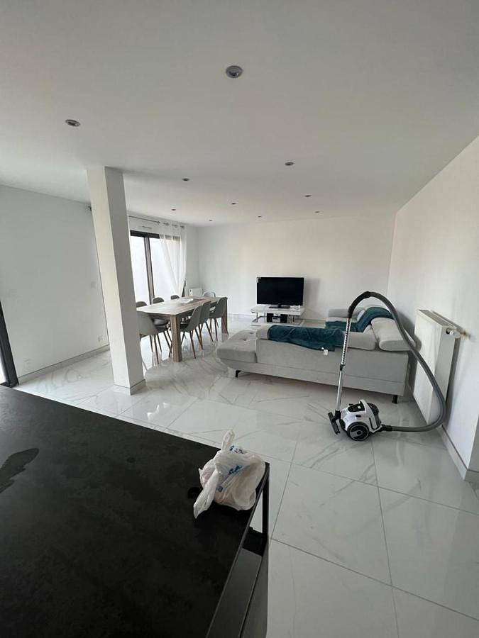 Cottage pour 6 personnes, avec terrasse et vue dans Plage Sainte Anne du Portzic