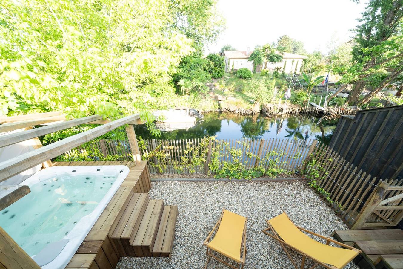 Villa pour 6 avec Spa & Accès Privatif au Canal in Cazaux, La Teste-de-Buch