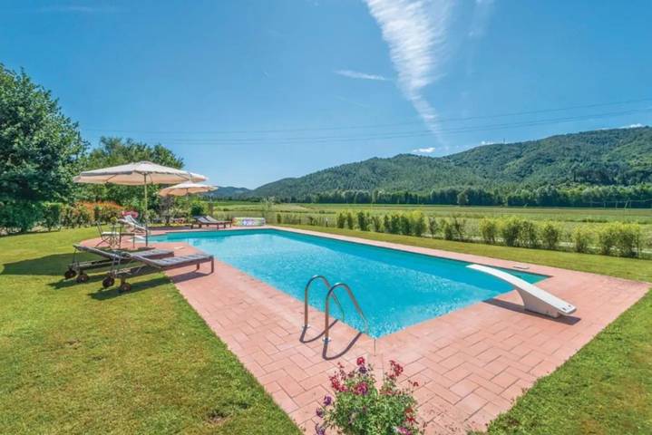 Villa pour 6 personnes, avec jardin et piscine - 1