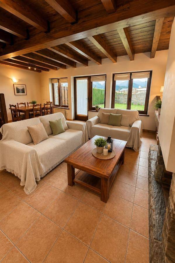 Casa rural para 6 personas, con Terraza además de Jardín y Vistas en Bellver de Cerdaña - 4