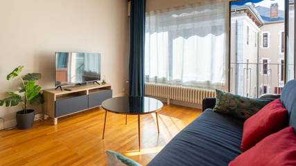 Gîte pour 4 personnes, avec terrasse dans Gare d'Annecy