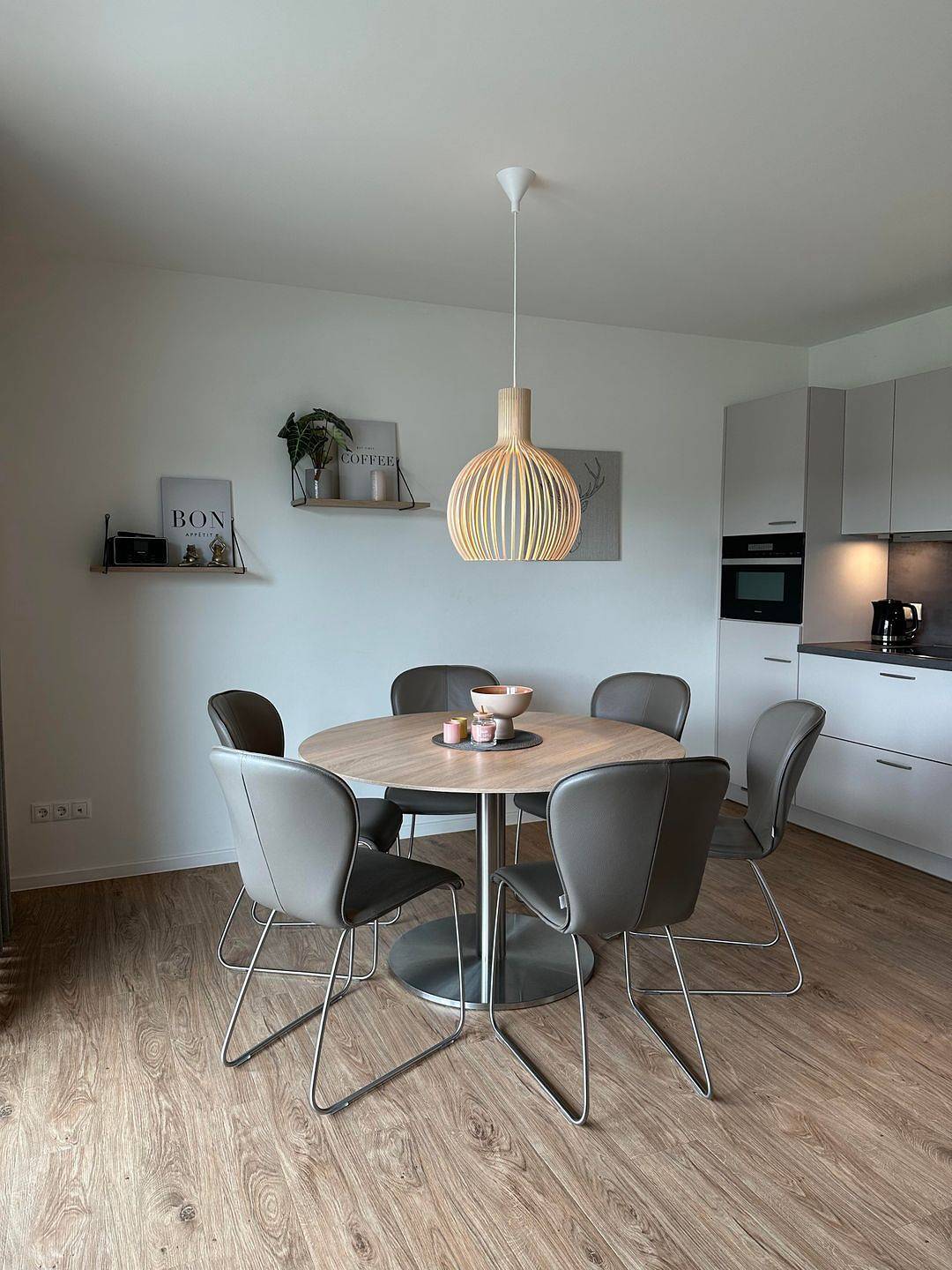 Diemelblick 14 – Seeblick. Sauna. Whirlpool-Badewanne. Familienfreundlich. in Diemelsee, die Mittelgebirge