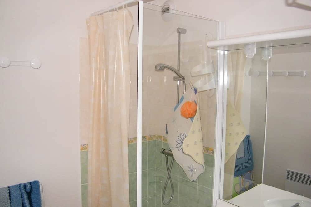 Apartamento entero, Saint-Lary Soulan: esquí, senderismo, ciclismo, hidroterapia. in Guchen, Parque nacional de los Pirineos