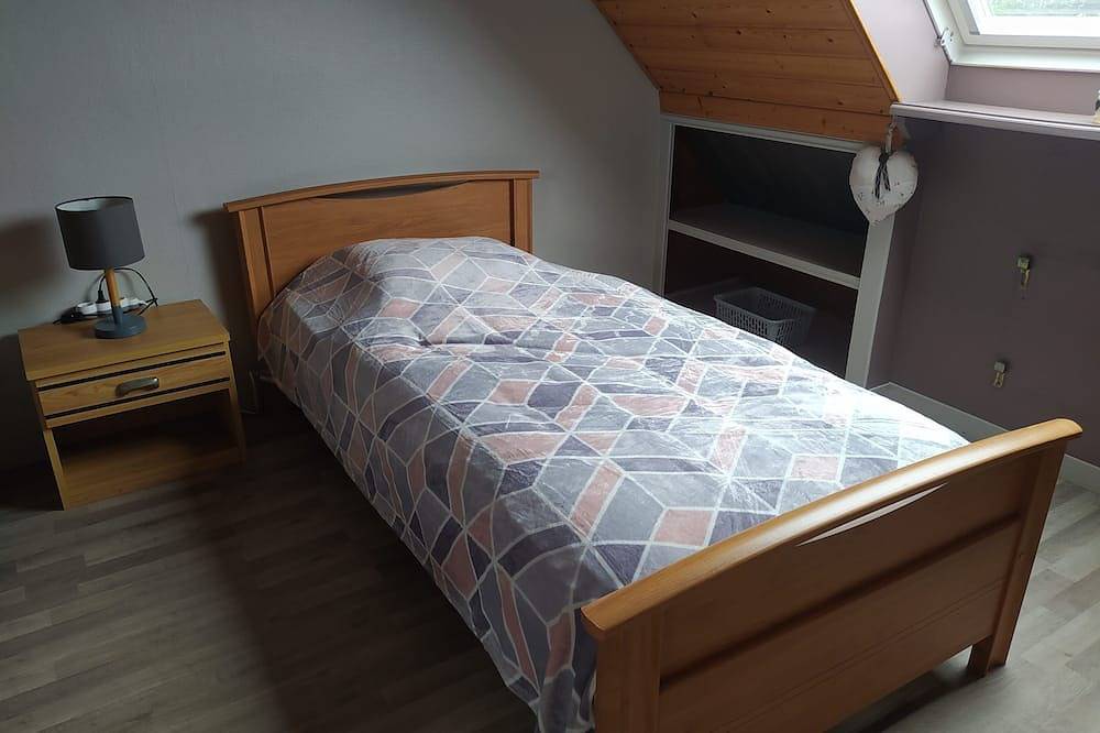 Appartement entier, Meublé, 2 étoiles, avec vue sur mer in Plouescat, Côte des Légendes