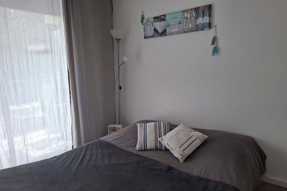 Appartement entier, Vacances  à 50 m plage de Mar Vivo, les Sablettes, ,parking privé,clim,terrasse in La Seyne-sur-Mer, Côte méditerranéenne (France)