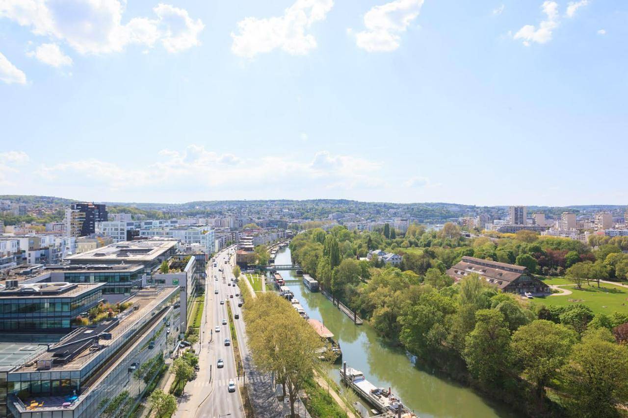 Appartement entier, Porte de Versailles et Parc des Princes in Issy-les-Moulineaux, Hauts-de-Seine
