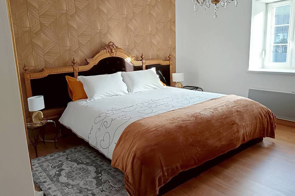 Ganze Wohnung, Apartment 126m2 + outside (balcony, garden furniture, table) 4 bedrooms 8 persons in Sainte-Marie-aux-Mines, Regionaler Naturpark Belchen der Vogesen