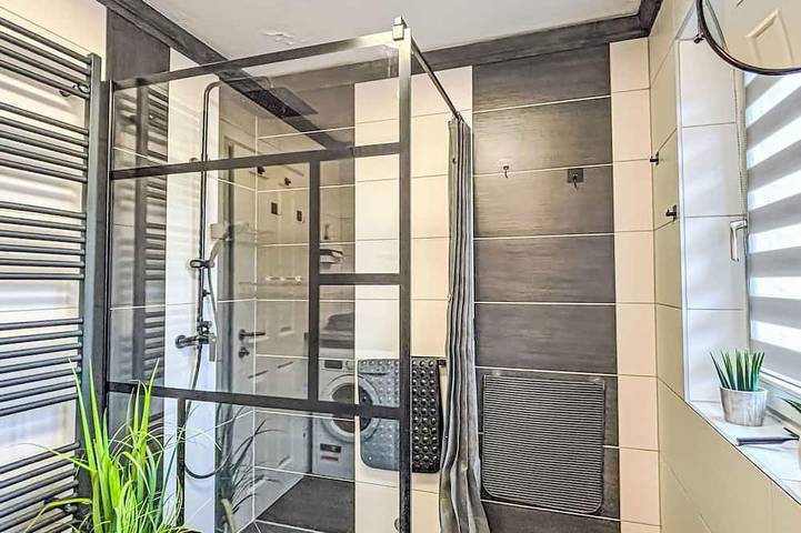 Ganze Wohnung, Schöne Wohnung für 6 Leute mit  W-Lan, Tv, Terrasse und Haustiere erlaubt in Karawanken und Bachergebirge, Rosegg