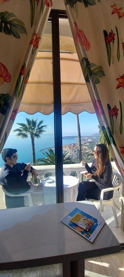 Maison d’hôte pour 2 personnes, avec Balcon et Terrasse ainsi que Jardin et Vue