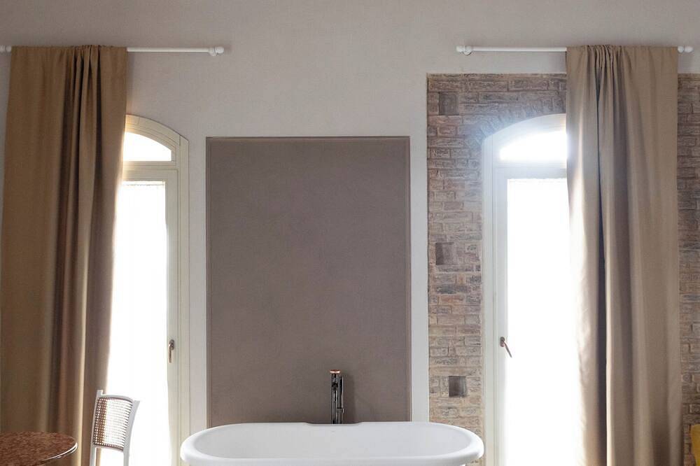 Designer B&B, near the sea and Matera, with outdoor pool, garden and spa in Bernalda, Piana del Metaponto