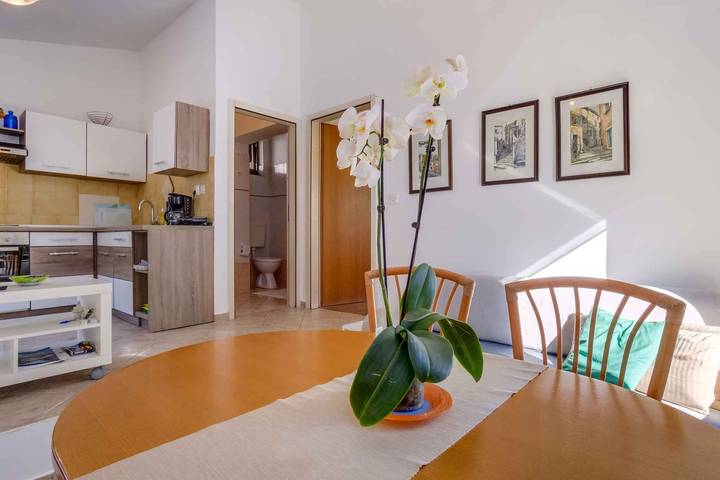 Ferienwohnung für 2 Personen, mit Garten in Mali Lošinj - 3