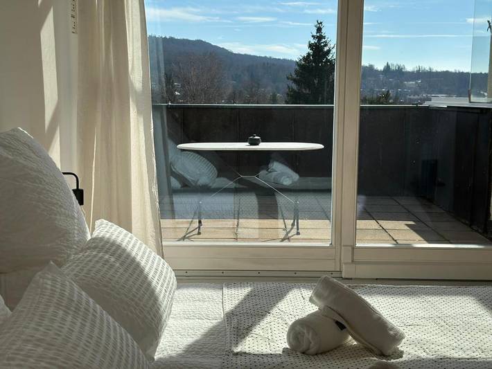 Ferienwohnung für 6 Personen, mit Seeblick und Terrasse sowie Ausblick am Ammersee - 2