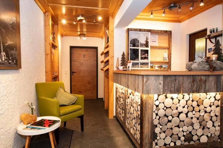 Apartmenthotel für 3 Personen, mit Sauna und Ausblick sowie Balkon, kinderfreundlich im Kleinwalsertal - 3