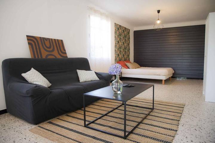 Gîte pour 2 personnes, avec vue et terrasse ainsi que jardin et piscine, animaux acceptés à Corneilla-de-Conflent - 2