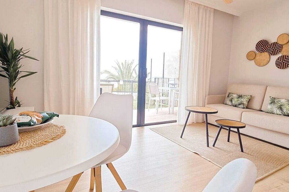 Ganze Wohnung, Los Roques vistas al mar con terraza y jardín priv in Toscal - La Longuera, Los Realejos
