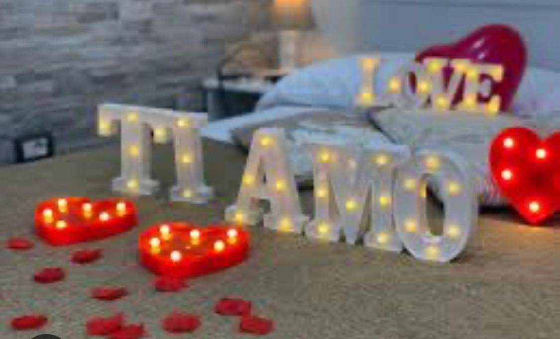 Large Double Room in Castellonorato, Formia
