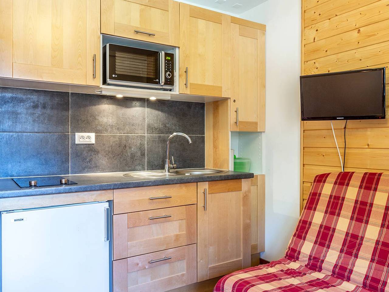 Entire studio, Renovated studio with balcony in Méribel, ideal for skiing in Méribel-Mottaret, Les Allues