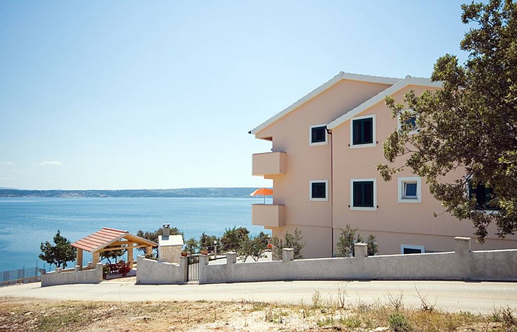 Entire apartment, Two bedroom apartment with terrace and sea view Posedarje, Novigrad A-6162-b in Novigradsko More, Zadar