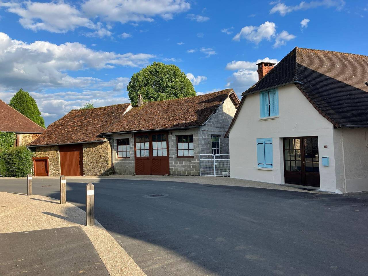 Chalet pour 4 Personnes dans Saint-Cyr-les-Champagnes, Périgord Vert