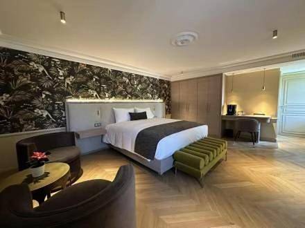 Hôtel pour 2 personnes, avec vue et sauna ainsi que piscine et jardin à Arbois (homonymie) - 4