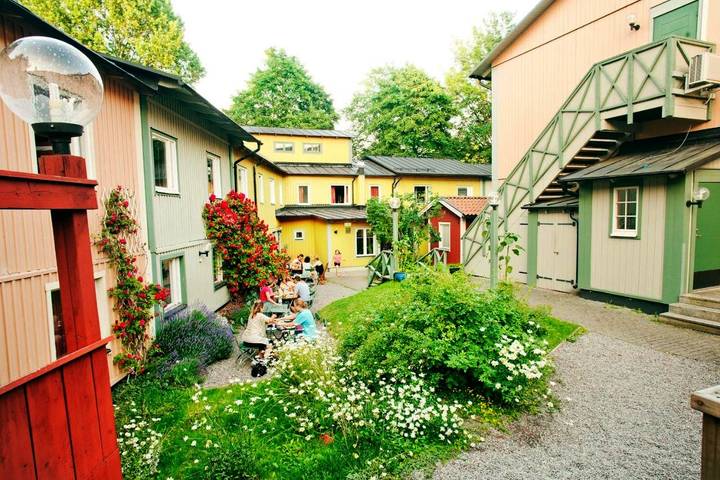 Auberge pour 4 personnes, avec Terrasse ainsi que Jardin et Sauna à Stockholm