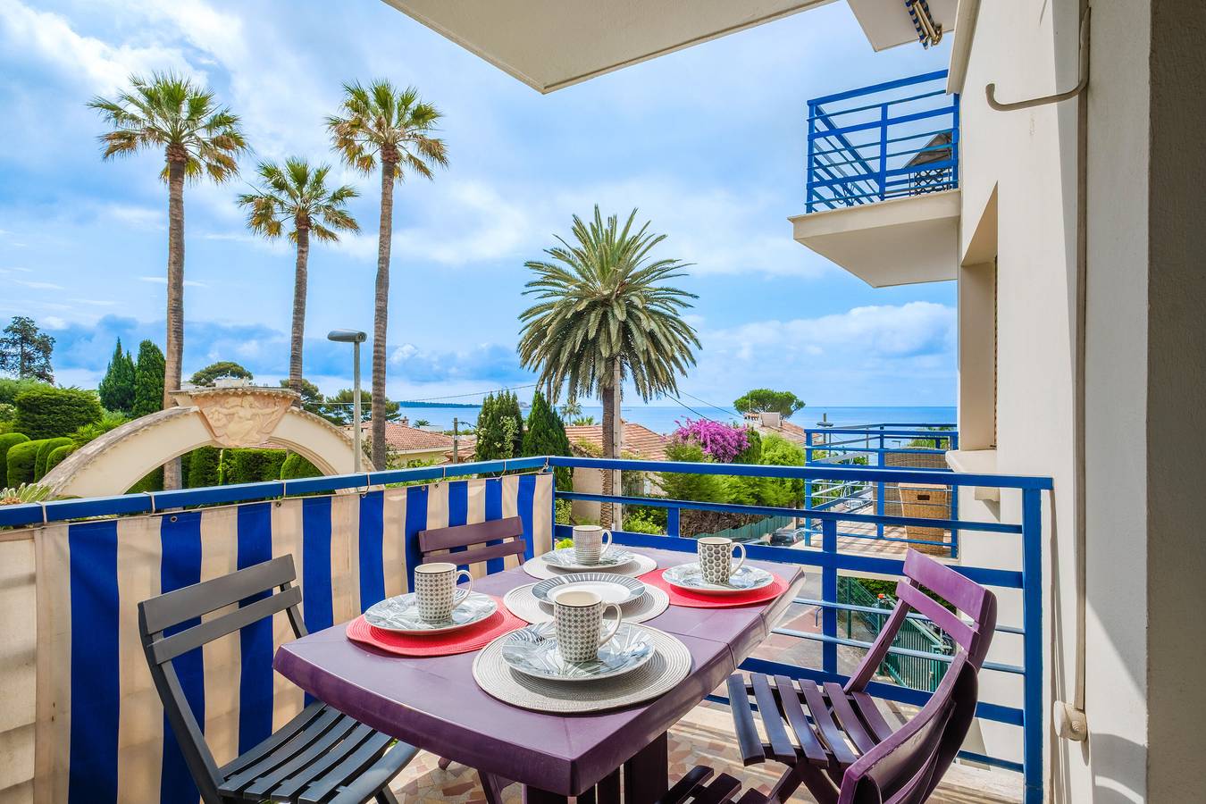 Hel lejlighed, Apartment 'Les Pins' with Sea View, Wi-Fi and Air Conditioning in Cannes, Cannes og omegn