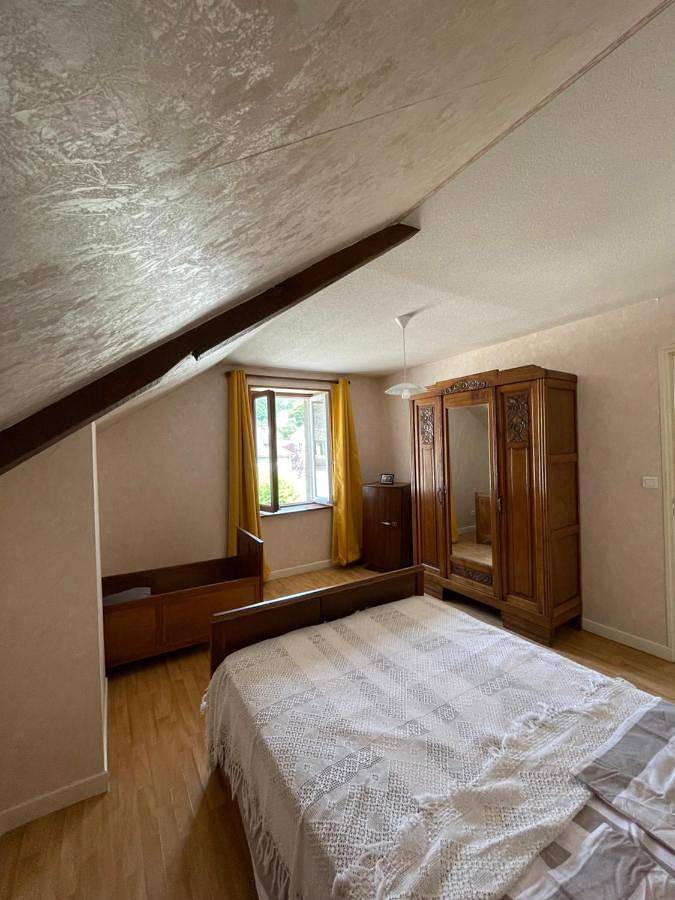 Location de vacances pour 6 personnes, avec jardin et vue, animaux acceptés à Monceaux-sur-Dordogne - 3