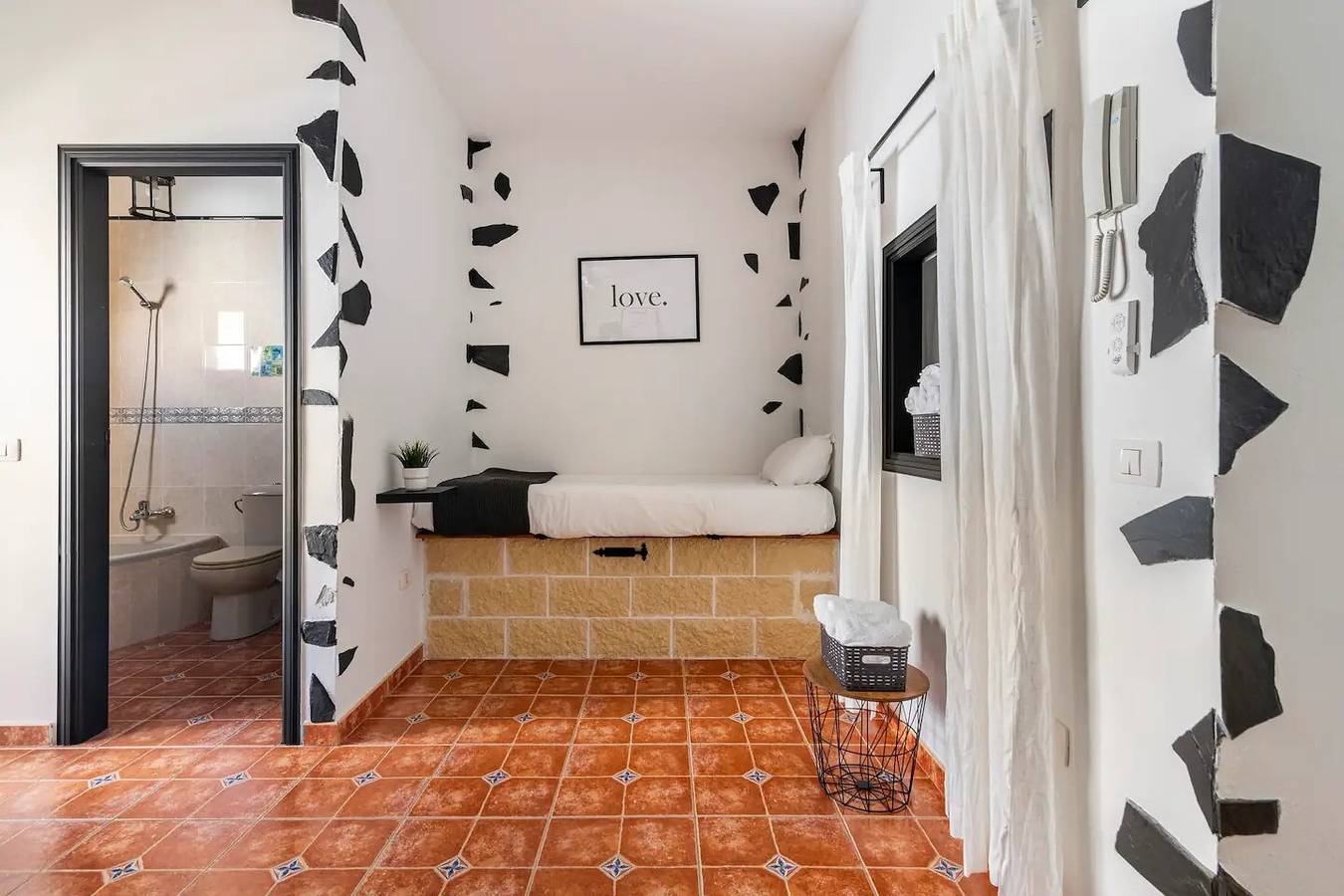 Ganze Wohnung, Ferienwohnung 'Apartamento La Listada Alto' mit Meerblick, privater Terrasse und Wlan in La Jaca, Arico