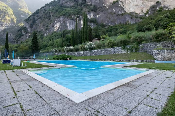 Gîte pour 4 personnes, avec bassin pour enfant ainsi que vue sur le lac et jardin à Riva del Garda - 3
