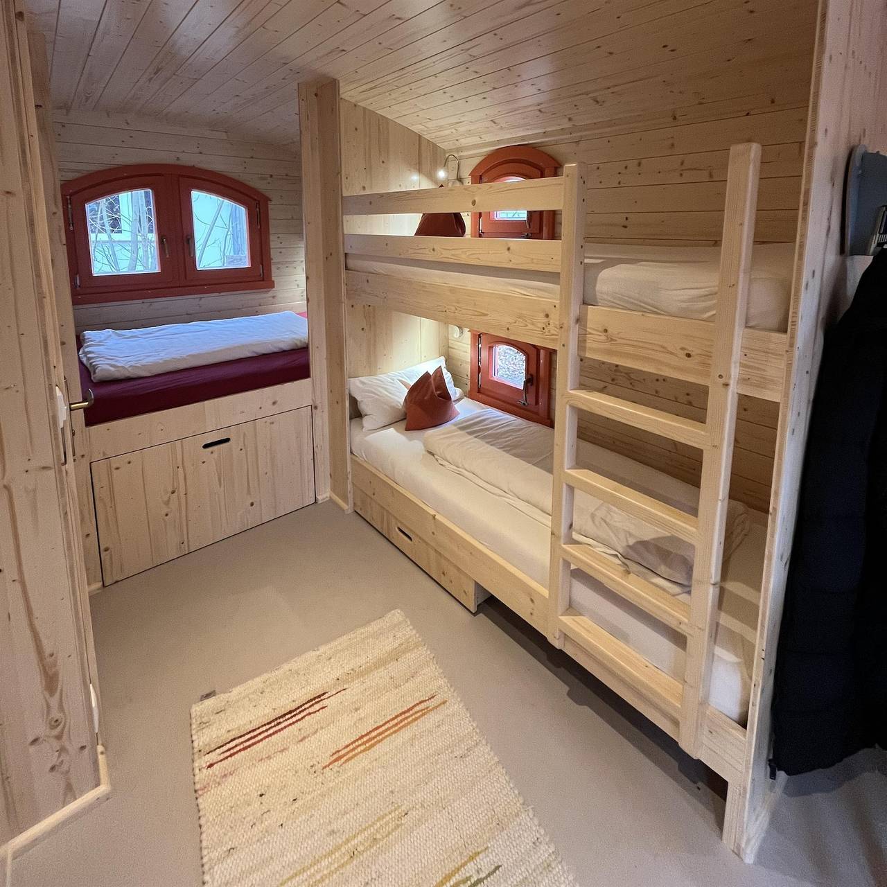 Apartamento vacacional entero, Zauberwagen aus Fichtenholz mit eigenem Wc in Uelzen, Distrito de Uelzen