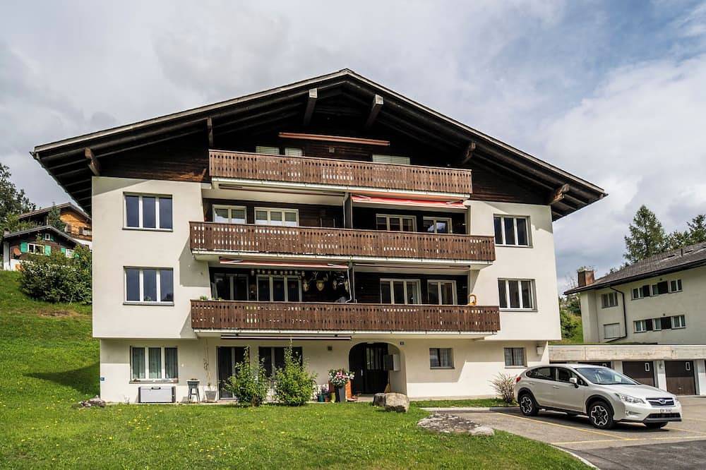 Ganze Wohnung, Casa Runaglias, Flond, (Flond). in Mundaun, Obersaxen-Mundaun