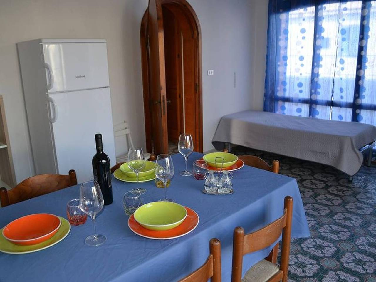 Appartement entier, Grande villa au premier étage, avec place de parking, grands balcons et très proche de la mer in San Foca, Province de Lecce