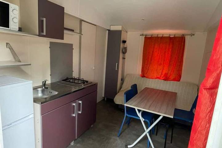 Mobil home pour 5 personnes à Sauxillanges