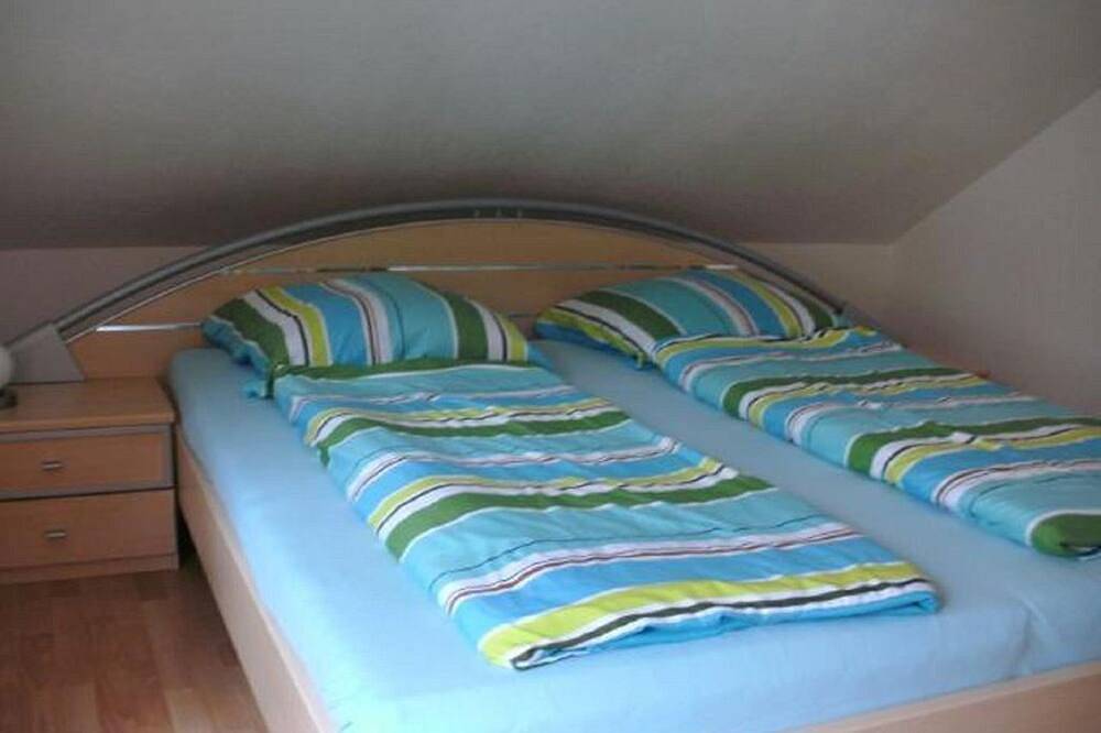 Ganze Wohnung, Ferienwohnung Wenz - Appartement/Fewo, Dusche, Wc, 2 Schlafräume in Poppenhausen, Rhön-Hessen