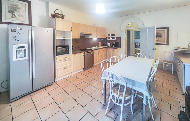 Acogedor apartamento cerca del centro de la ciudad y del río, con WiFi y aire acondicionado. in Thézan-lès-Béziers, Costa mediterránea (Francia)