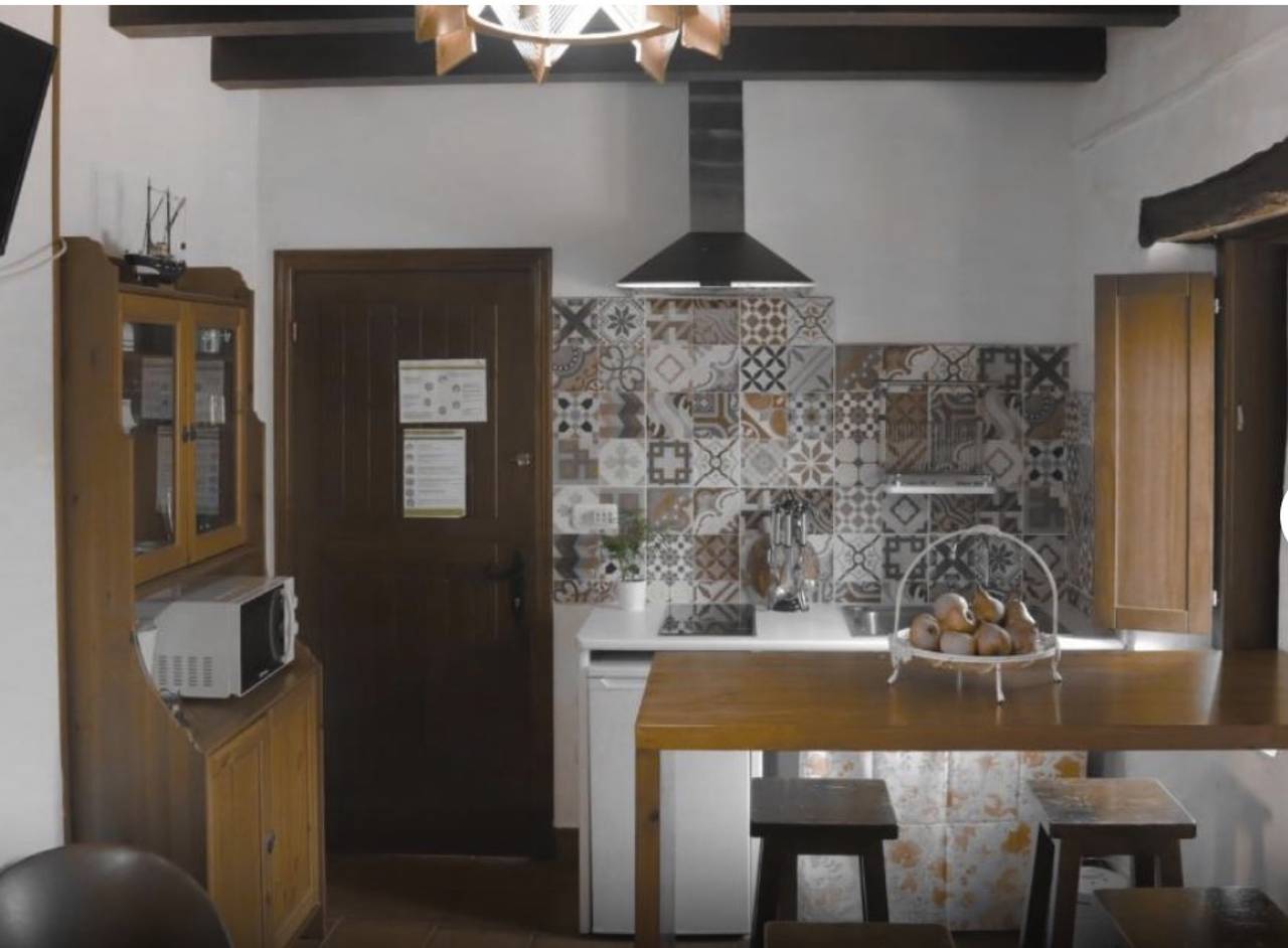 Entire studio, 'Arbil' Studio with Mountain Views, Private Garden and Wi-Fi in Deba, Ruta del flysch