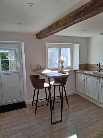 Gîte pour 2 personnes, avec terrasse à Longué-Jumelles