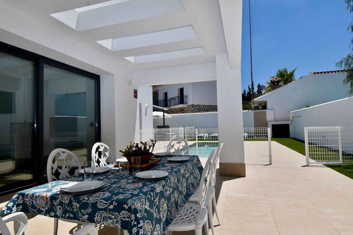 Villa Montevideo in Sancti Petri, Chiclana de la Frontera